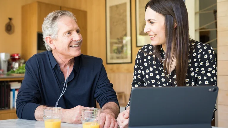 COPD patient with nurse 6